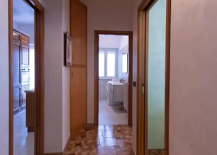 The Real Apartament *